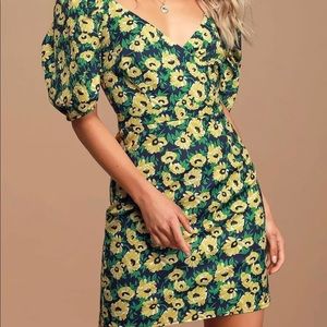 NWT Navy Floral Puff Sleeve Mini Dress